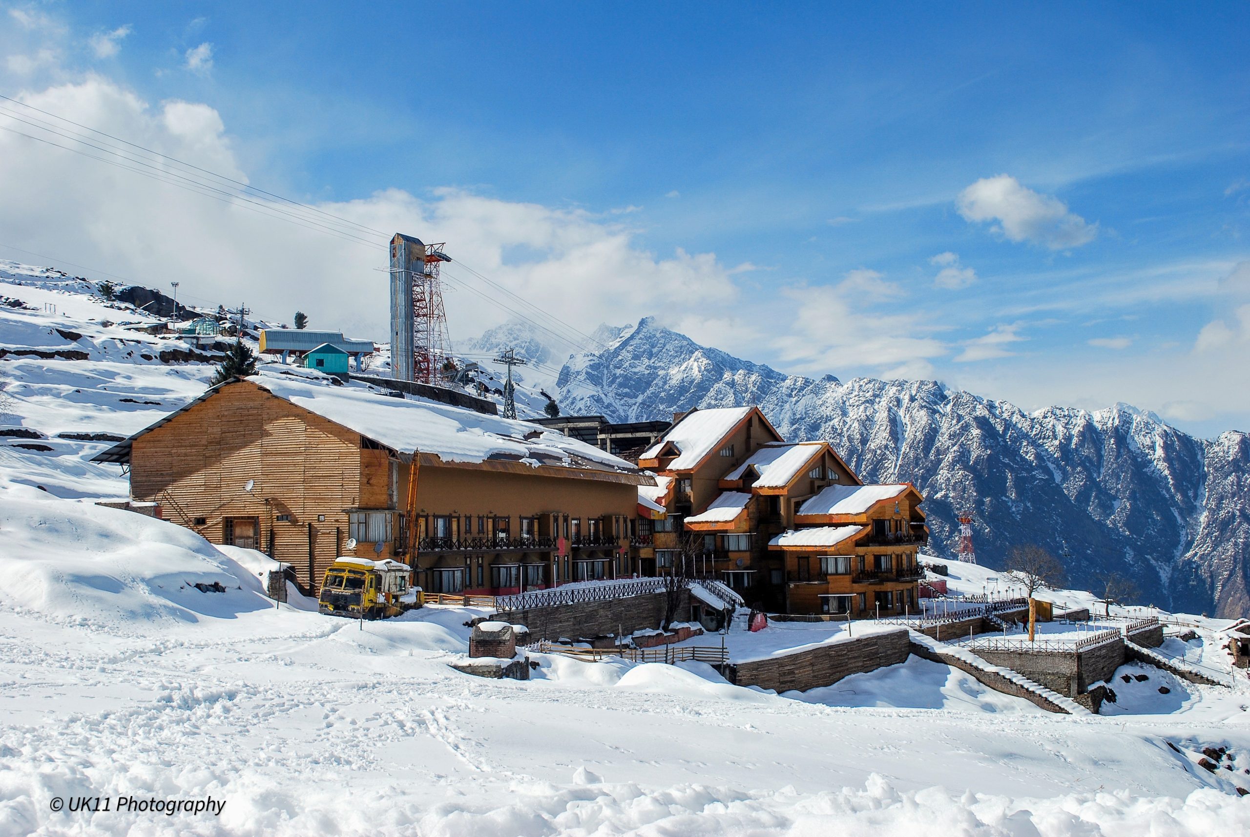 Auli Hill Station | Travel Guide | Best time to visit | Location, How to reach ?